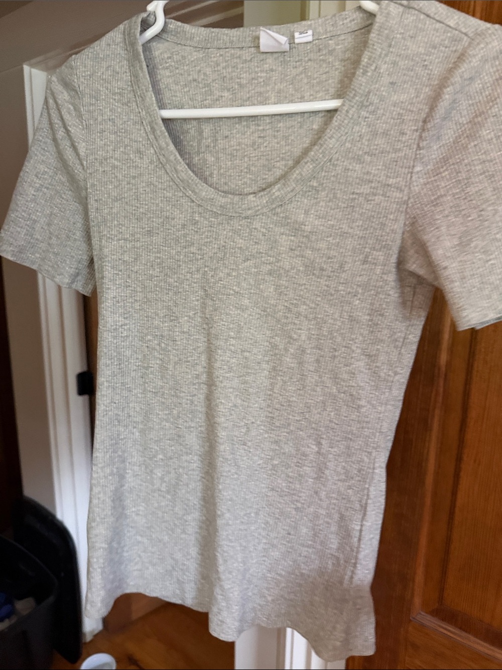 GAP Light Gray Ribbed Scoop Neck Short Sleeve Tee